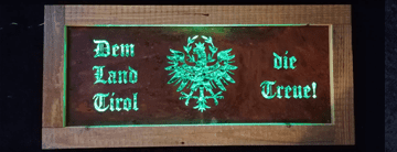 Tiroler Adler Edelrost mit Altholzrahmen und LED-Beleuchtung